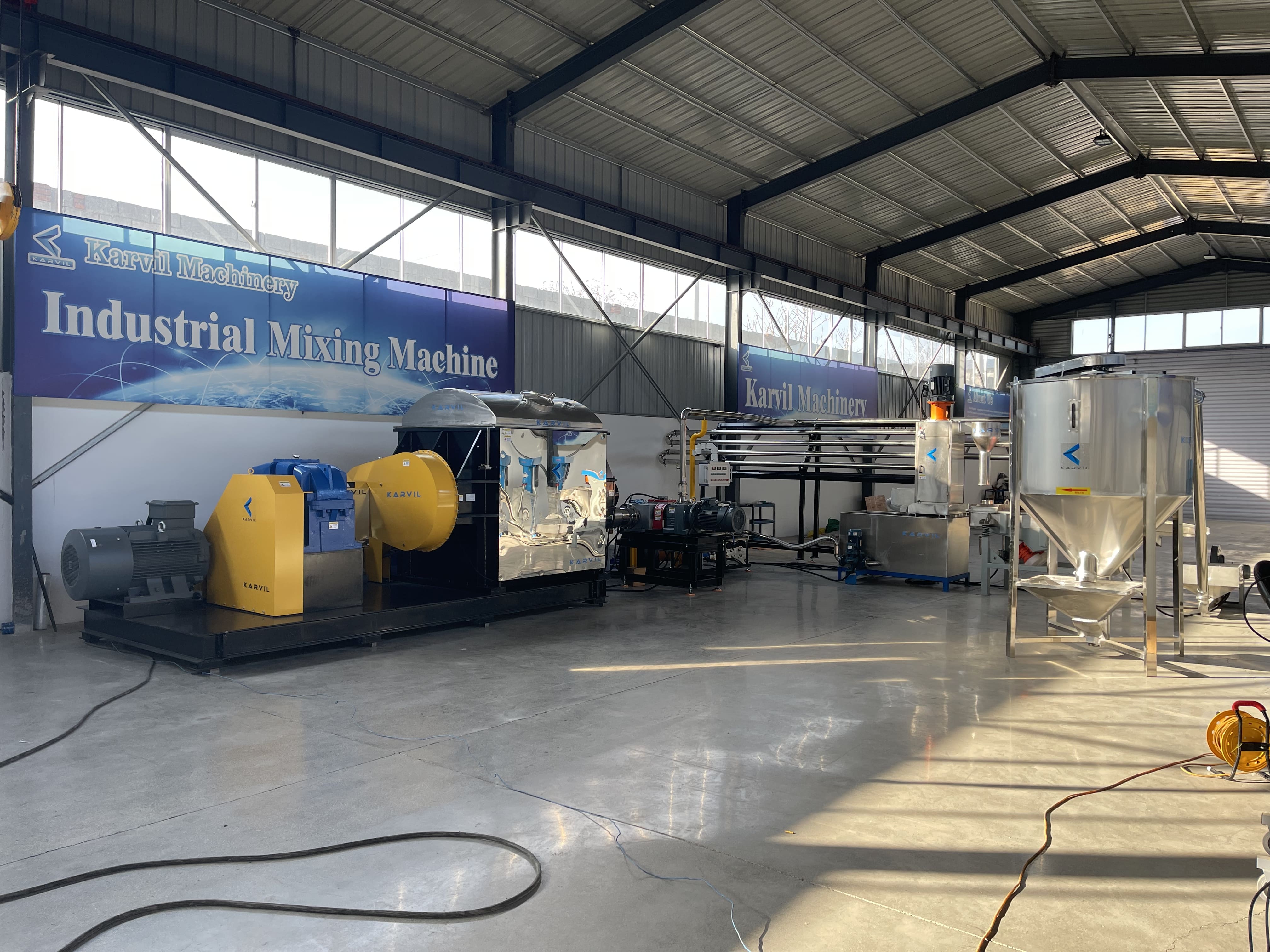 Linea di produzione di granuli di colla a caldo con miscelatore Sigma da 2000 litri